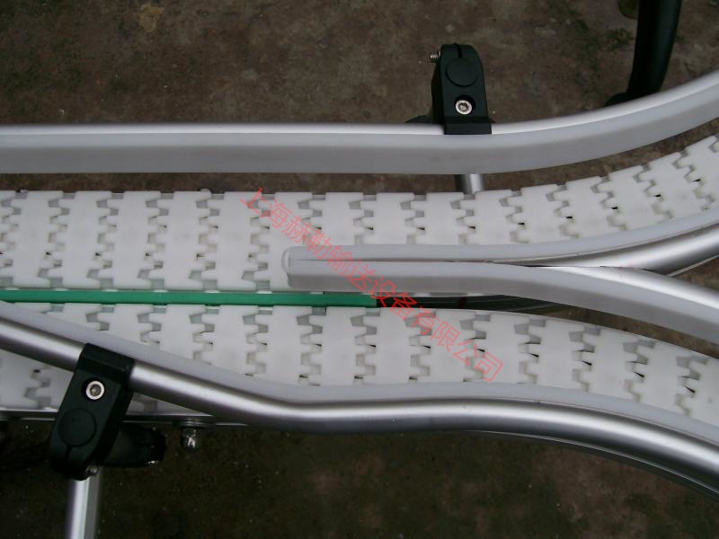 擋板板式輸送機(jī)、不銹鋼面板輸送機(jī)、提升板鏈輸送機(jī)